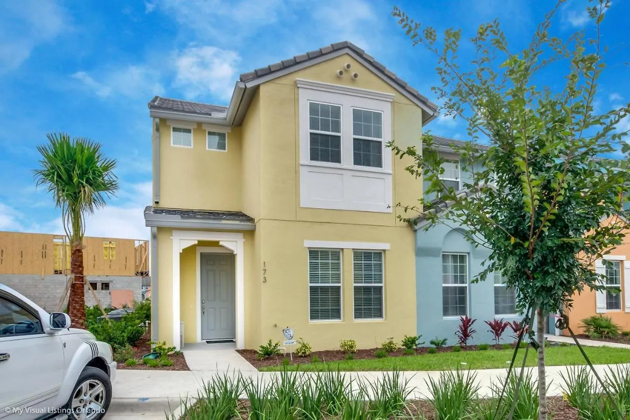 173Cd Magical 4 Bedroom 4 Bathroom Town Home Davenport